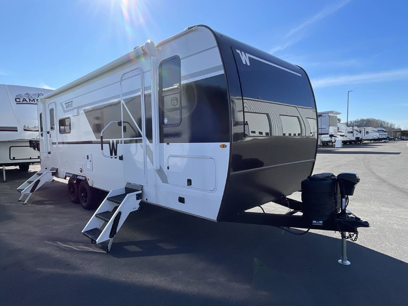 A photo of this 2026 Winnebago THRIVE 25RLS