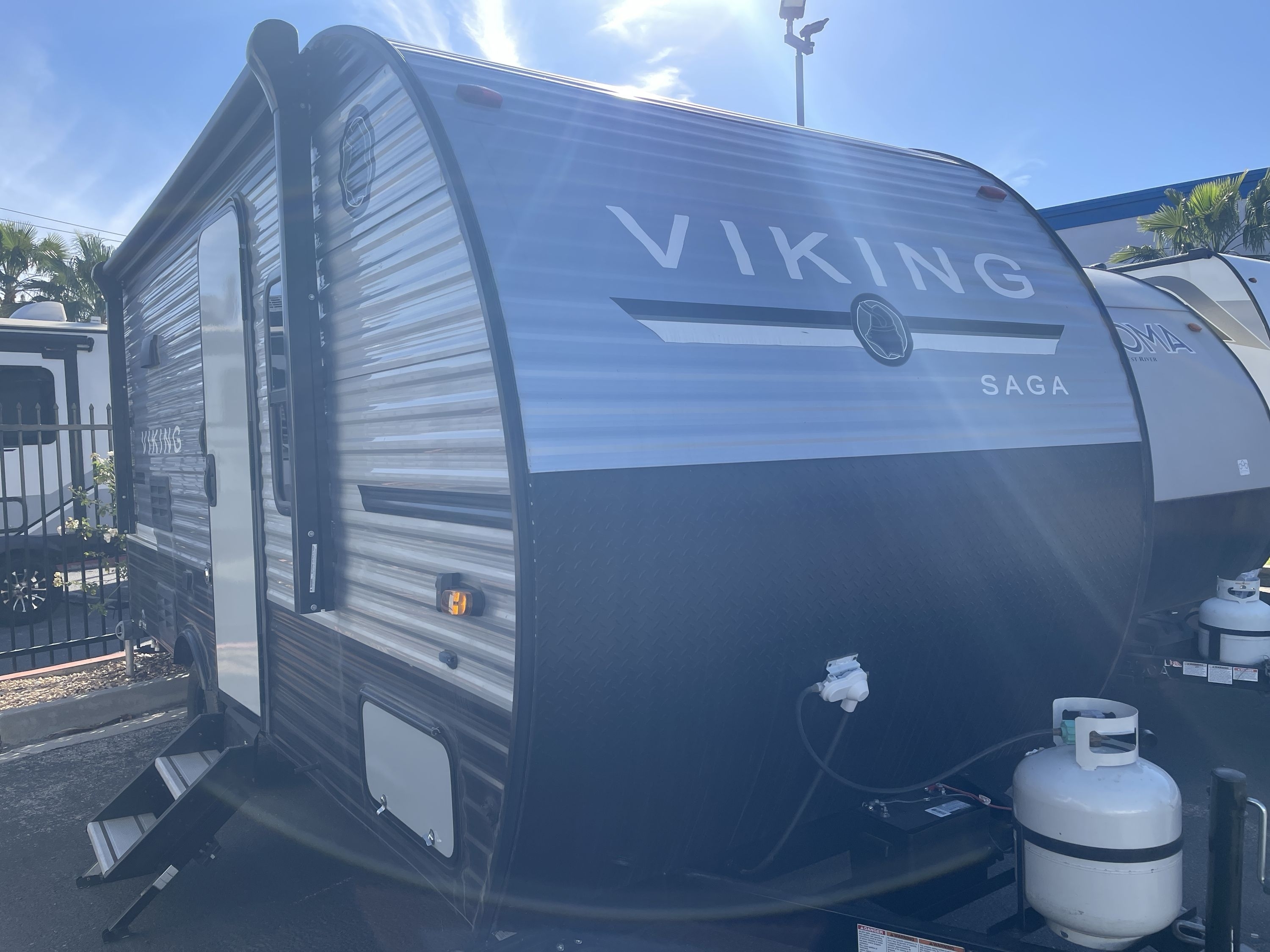 2021 Coachmen VIKING ULTRA-LITE 17FQ RV