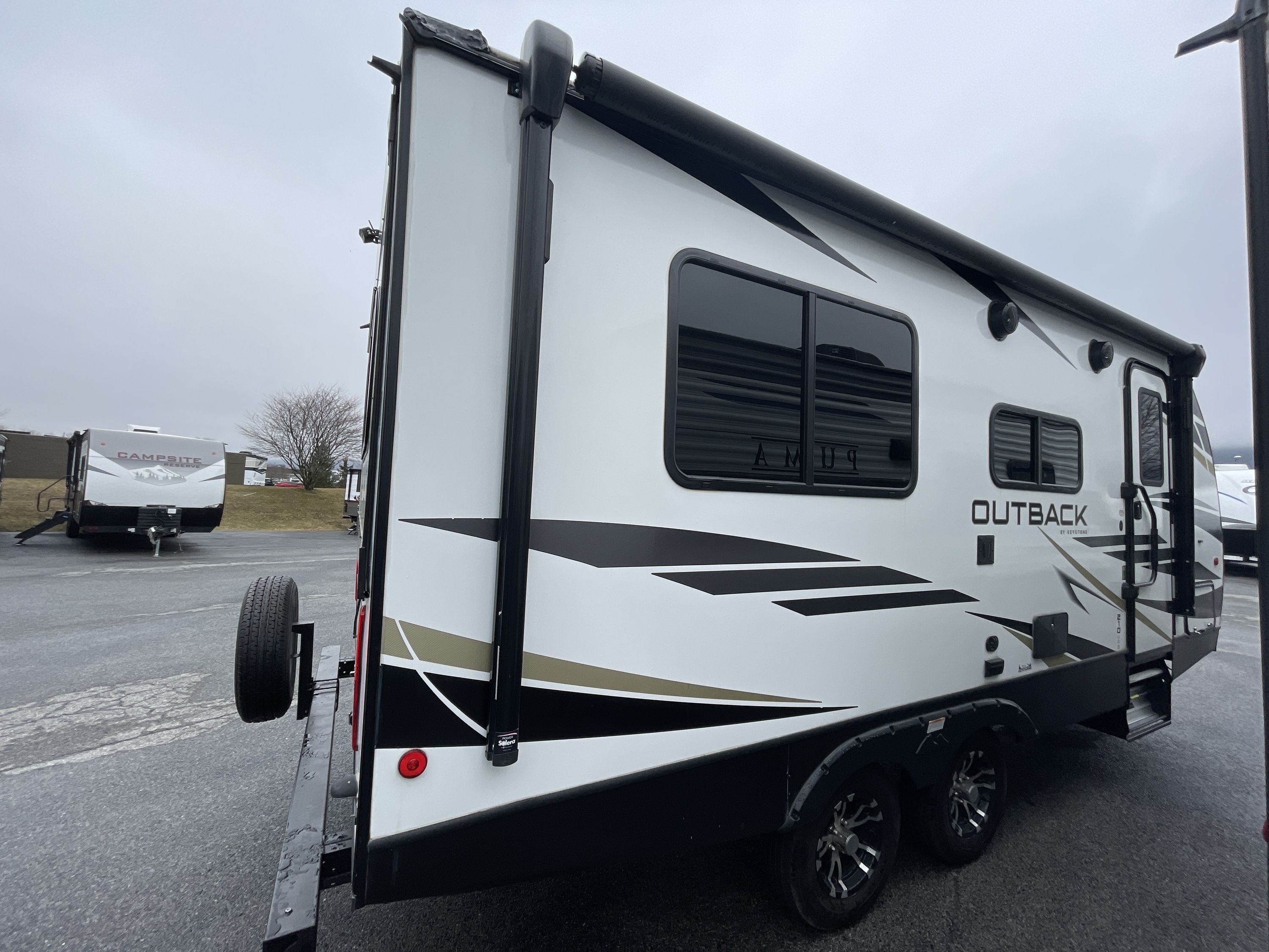 2021 Keystone OUTBACK ULTRA-LITE 210URS in hamburg PA