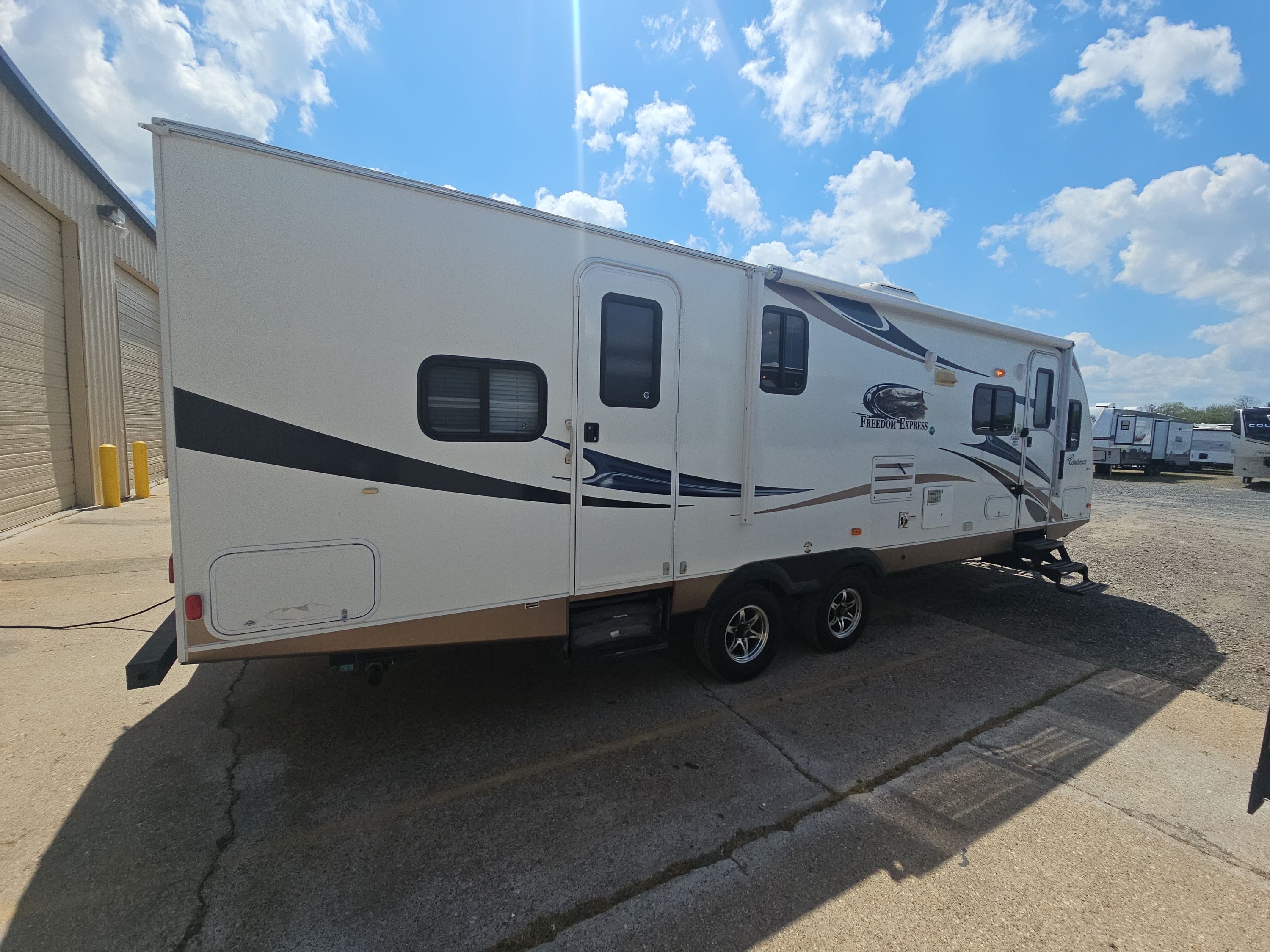 2012 Coachmen FREEDOM EXPRESS 270FLDS RV