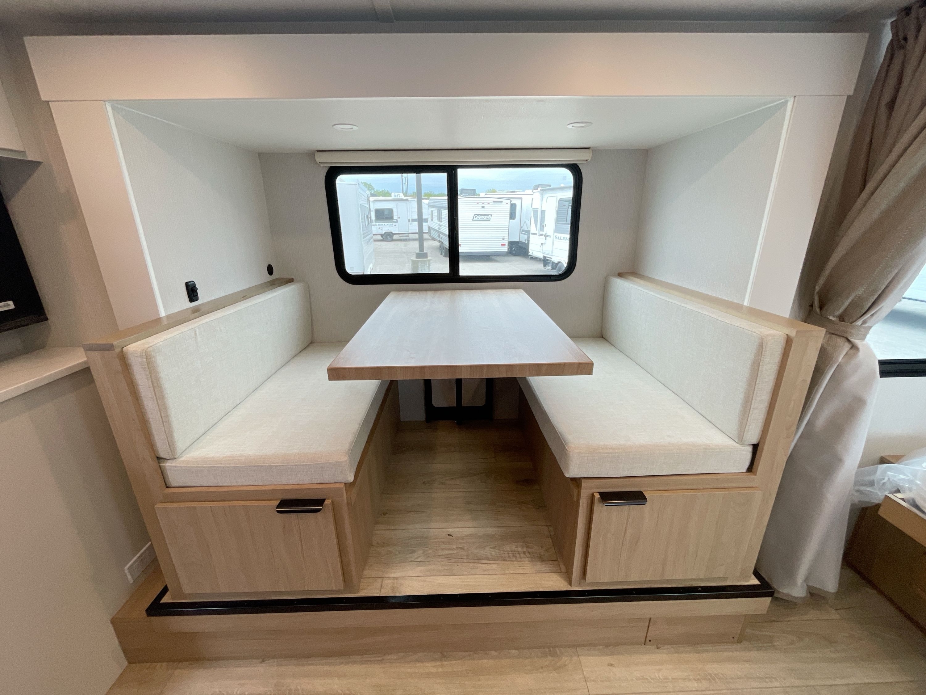 2026 Winnebago MICRO MINNIE 2108DS in braidwood IL