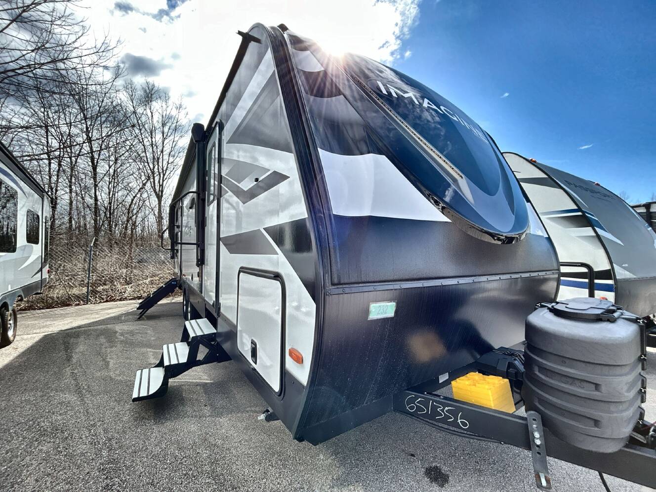 A photo of this 2024 Grand Design IMAGINE 2800BH