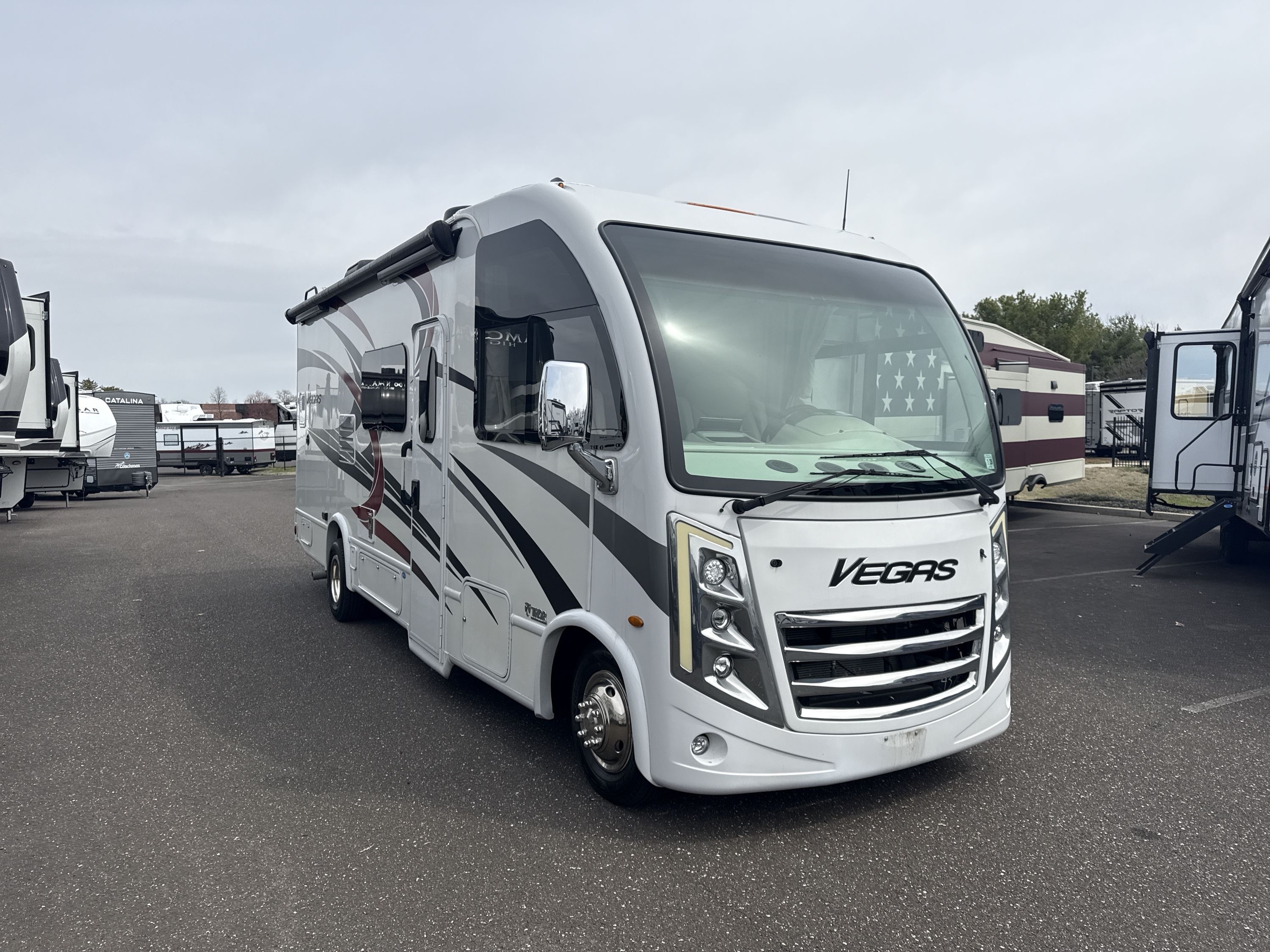 2023 Thor VEGAS 24.4 RV