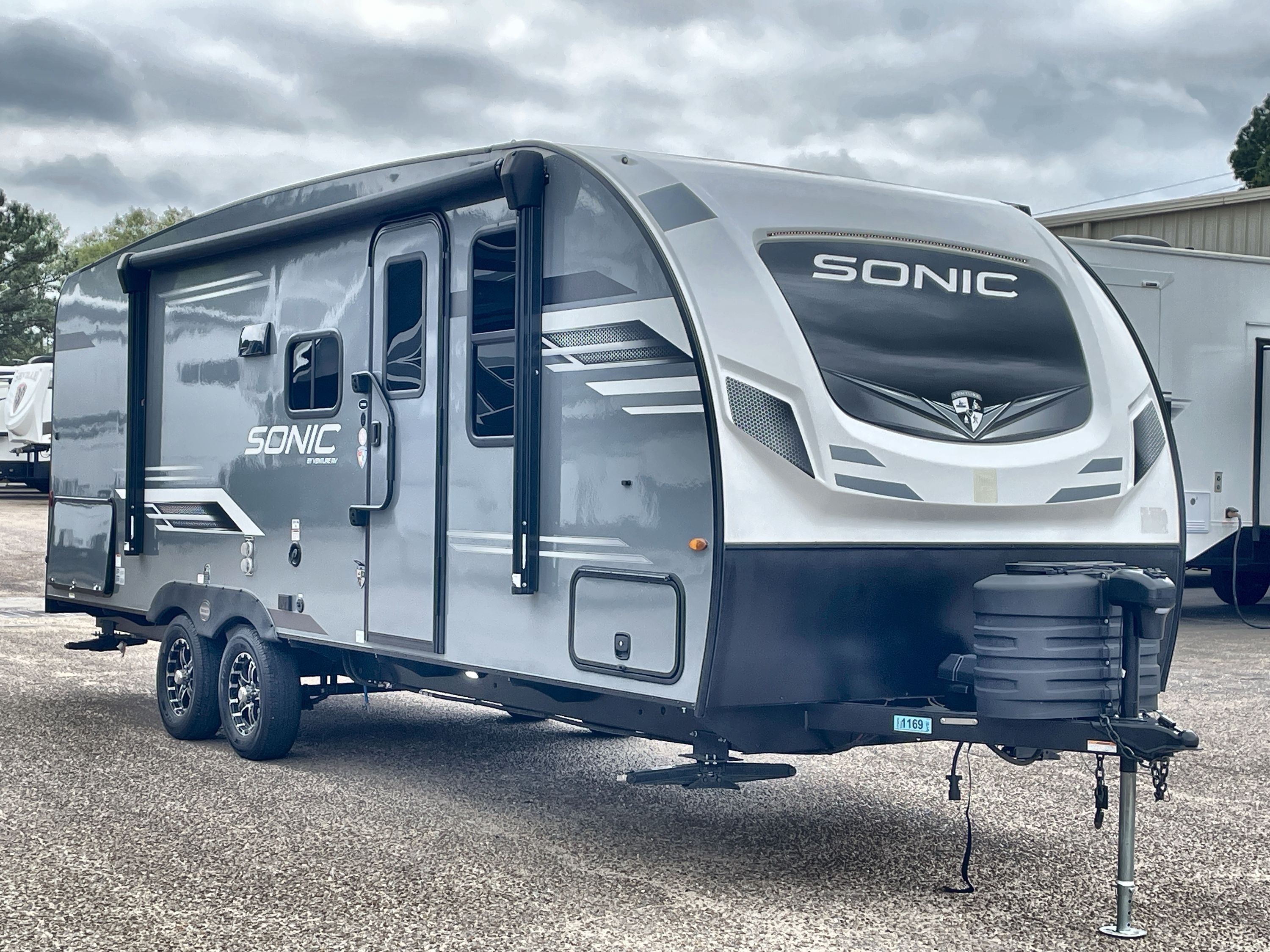 2024 Venture Rv SONIC 211VDB RV