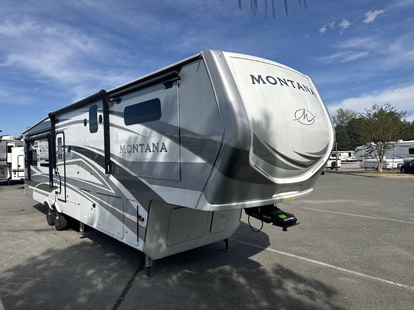 A photo of this 2023 Keystone MONTANA 3781RL