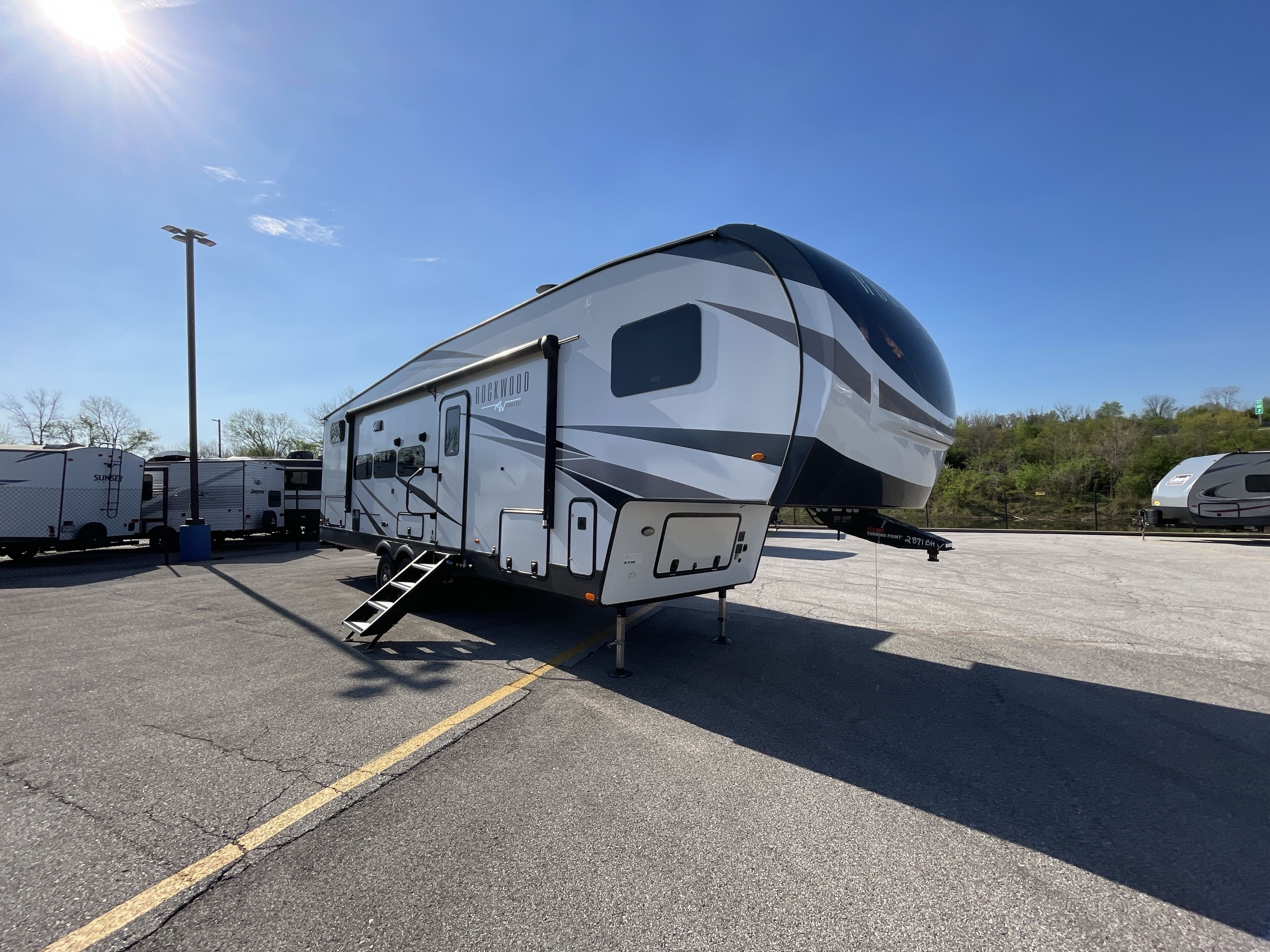 2023 Forest River ROCKWOOD SIGNATURE 2891BH RV