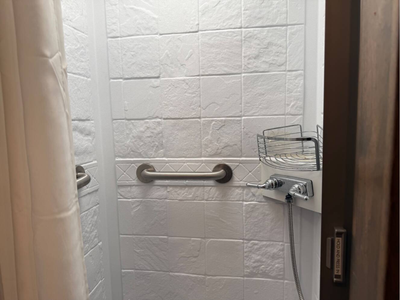 A photo of this 2019 Tiffin WAYFARER 24FW