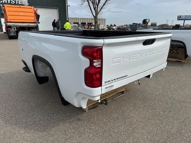2025 CHEVROLET 8 FT in Lake Crystal, MN