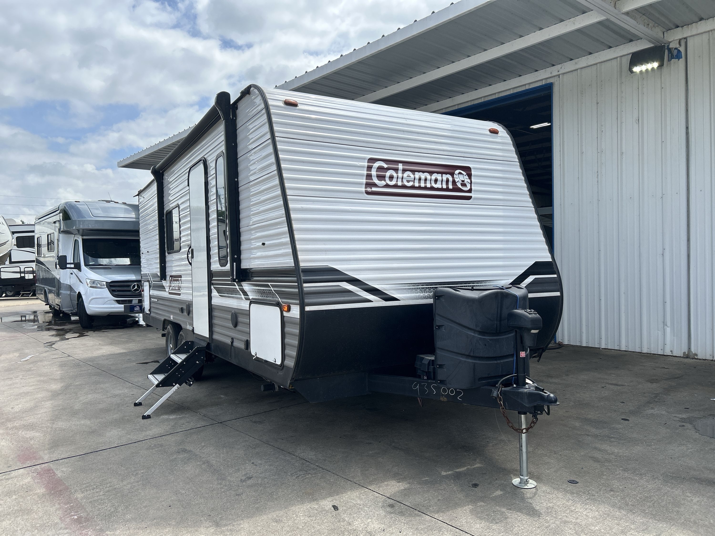 2023 Coleman COLEMAN LANTERN LT 214BH RV