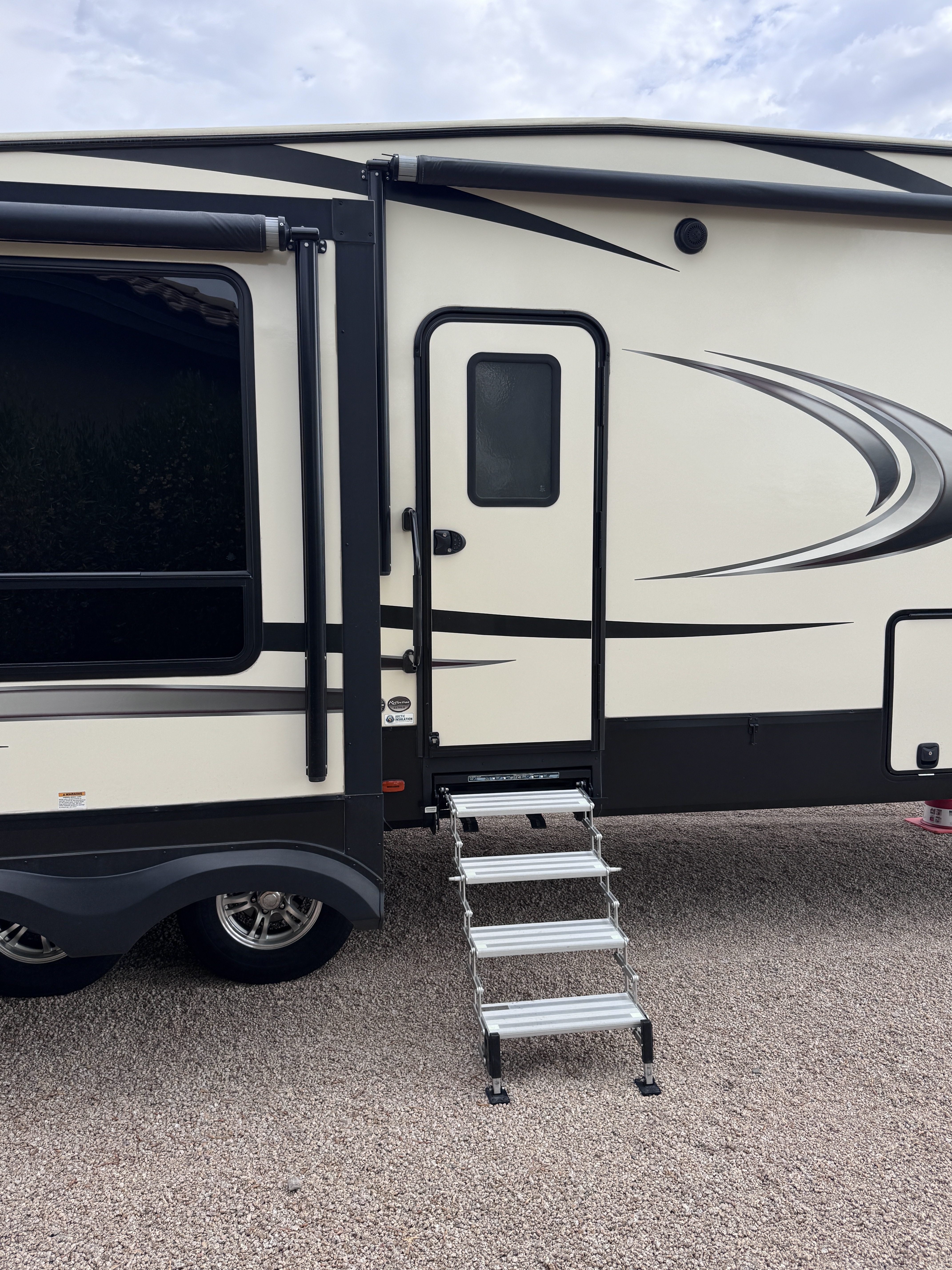 2018 Grand Design REFLECTION 337RLS in scottsdale AZ