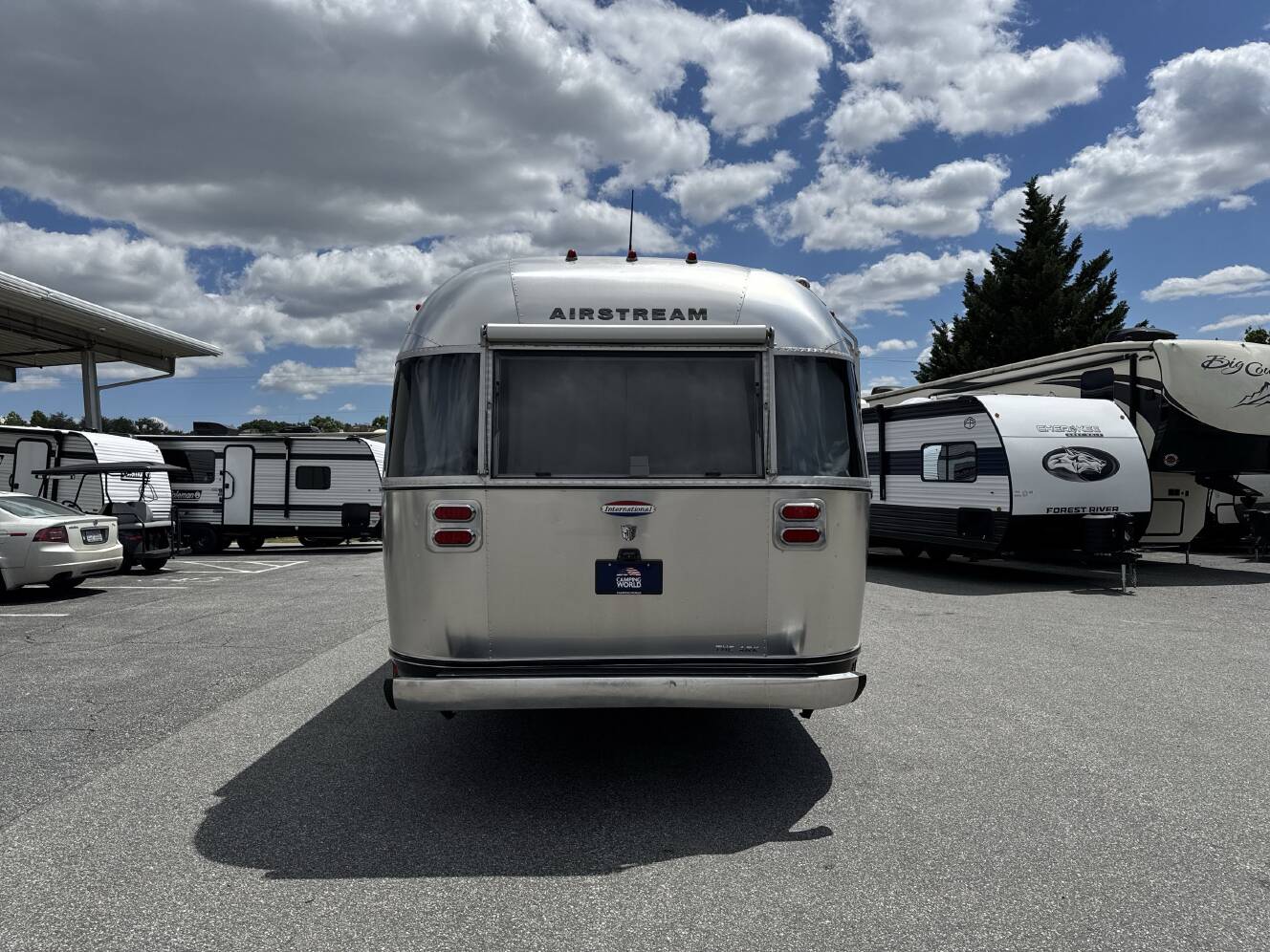 A photo of this 2017 Airstream INTERNATIONAL SERENITY 27FB
