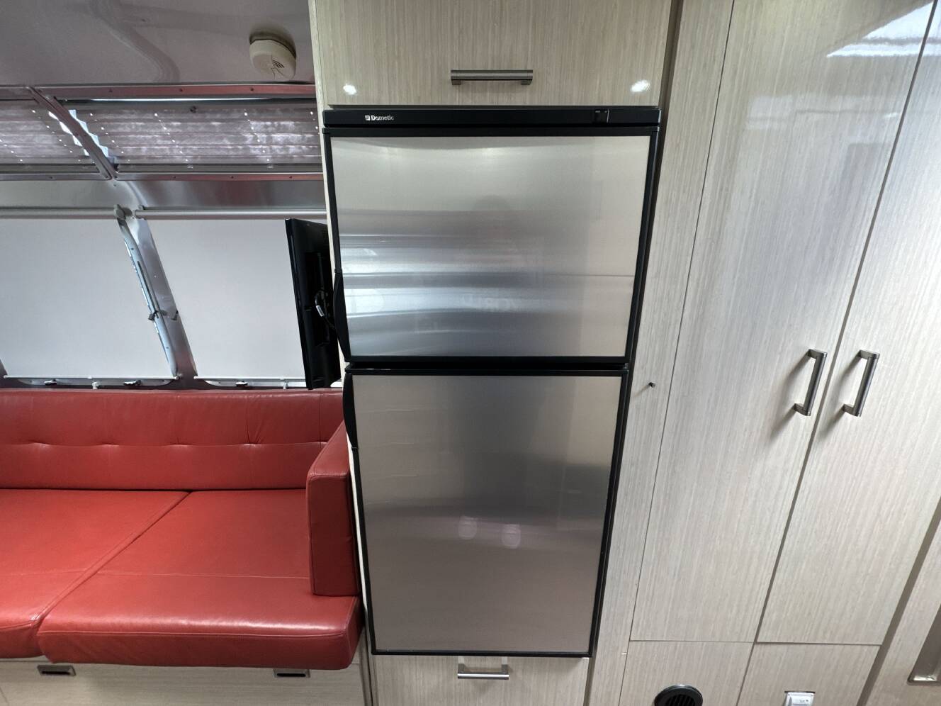 A photo of this 2017 Airstream INTERNATIONAL SERENITY 27FB
