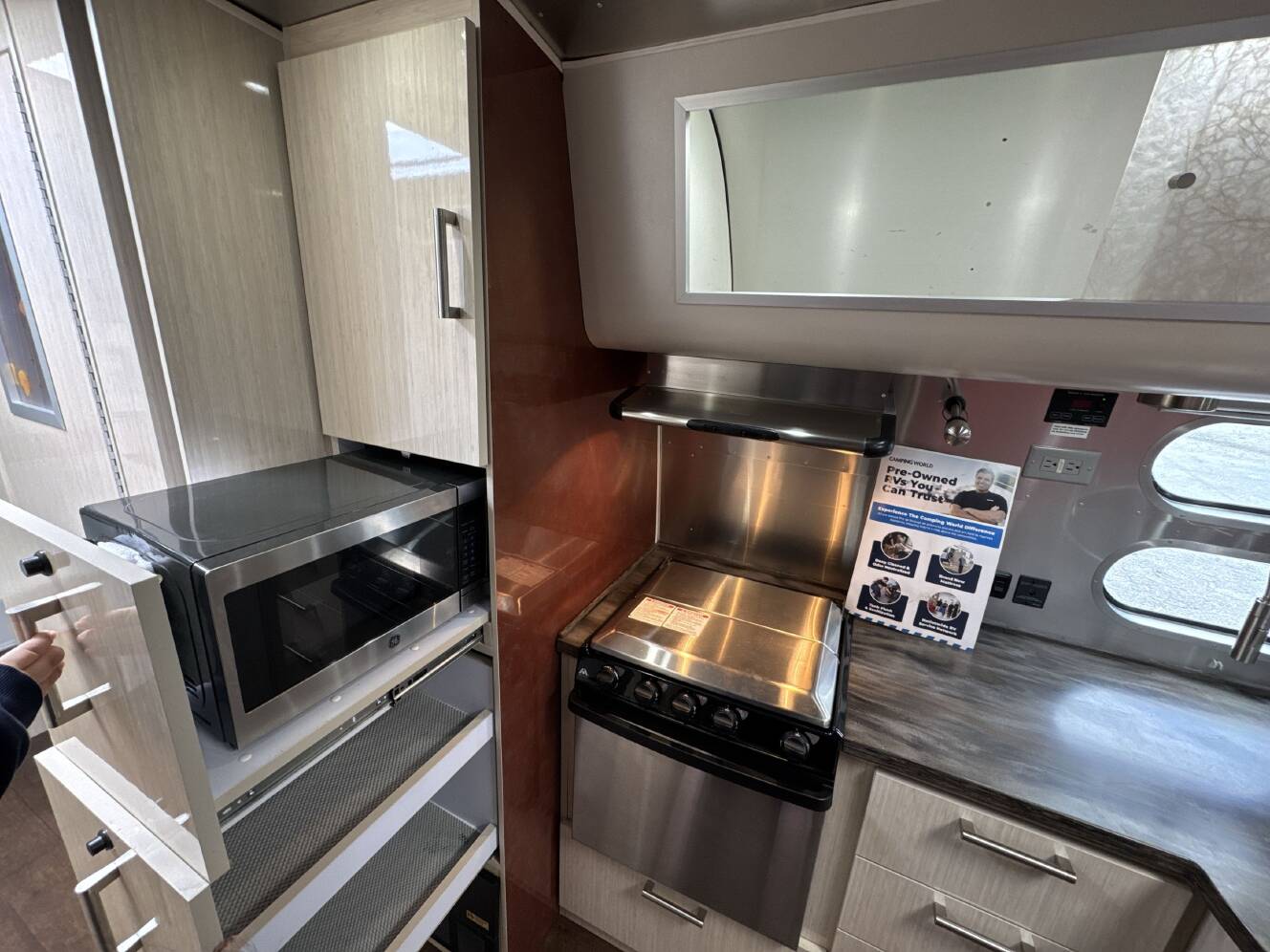 A photo of this 2017 Airstream INTERNATIONAL SERENITY 27FB