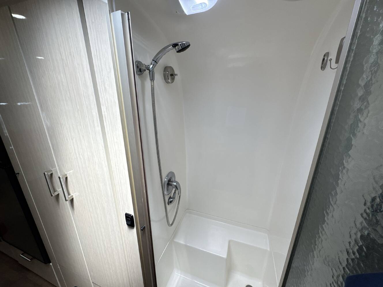 A photo of this 2017 Airstream INTERNATIONAL SERENITY 27FB