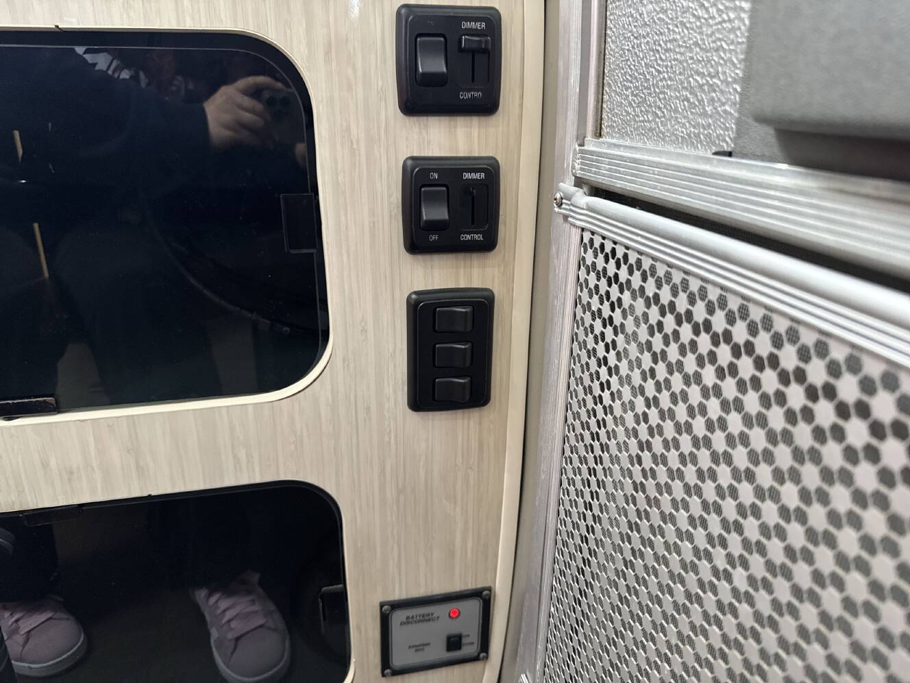 A photo of this 2017 Airstream INTERNATIONAL SERENITY 27FB