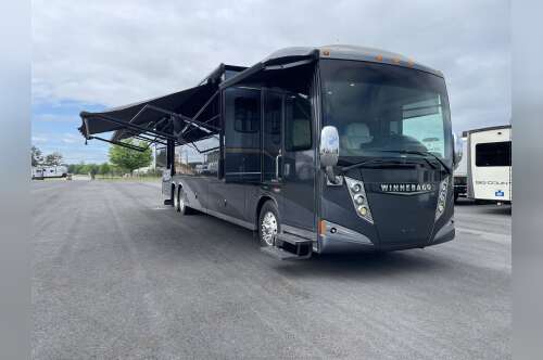 2015 Winnebago TOUR 42QD in byron GA