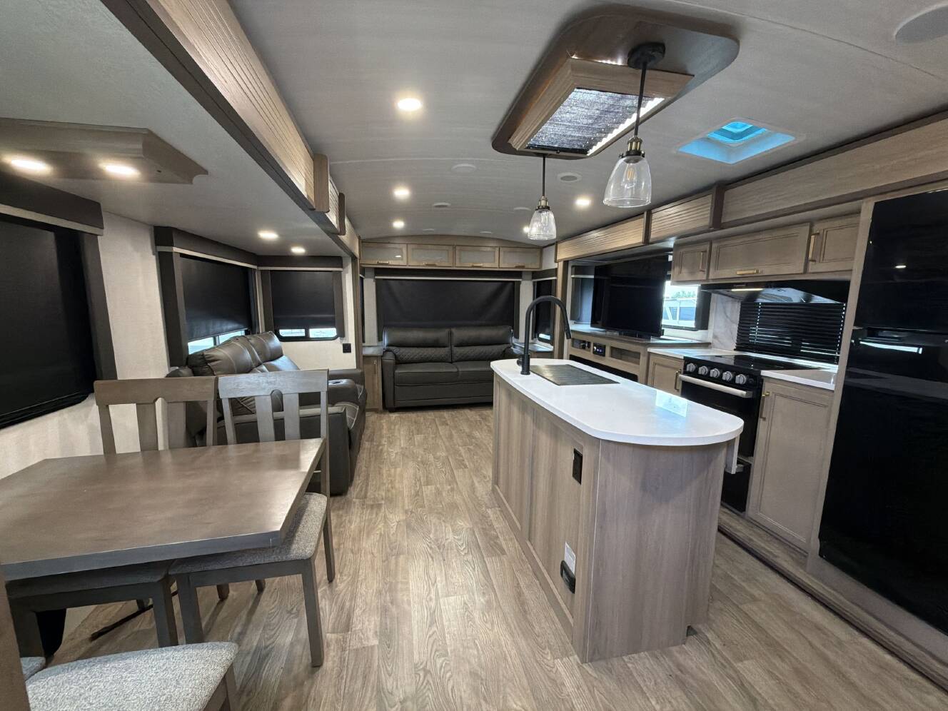 A photo of this 2025 Keystone OUTBACK 328RL