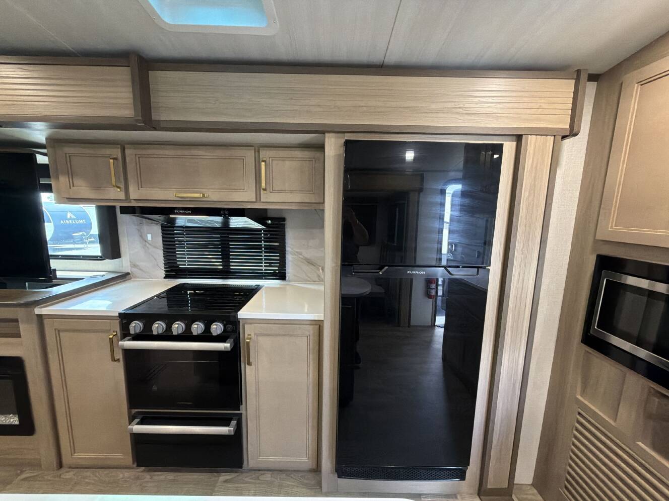 A photo of this 2025 Keystone OUTBACK 328RL