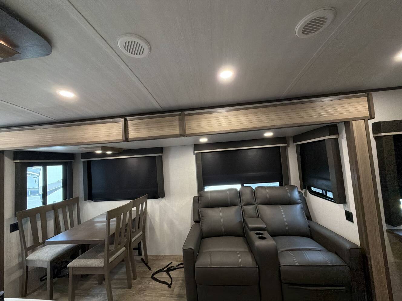 A photo of this 2025 Keystone OUTBACK 328RL