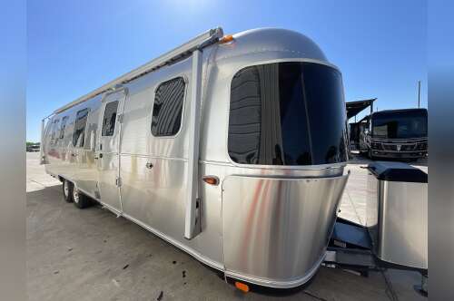 2023 Airstream CLASSIC 33FB QUEEN in new braunfels TX