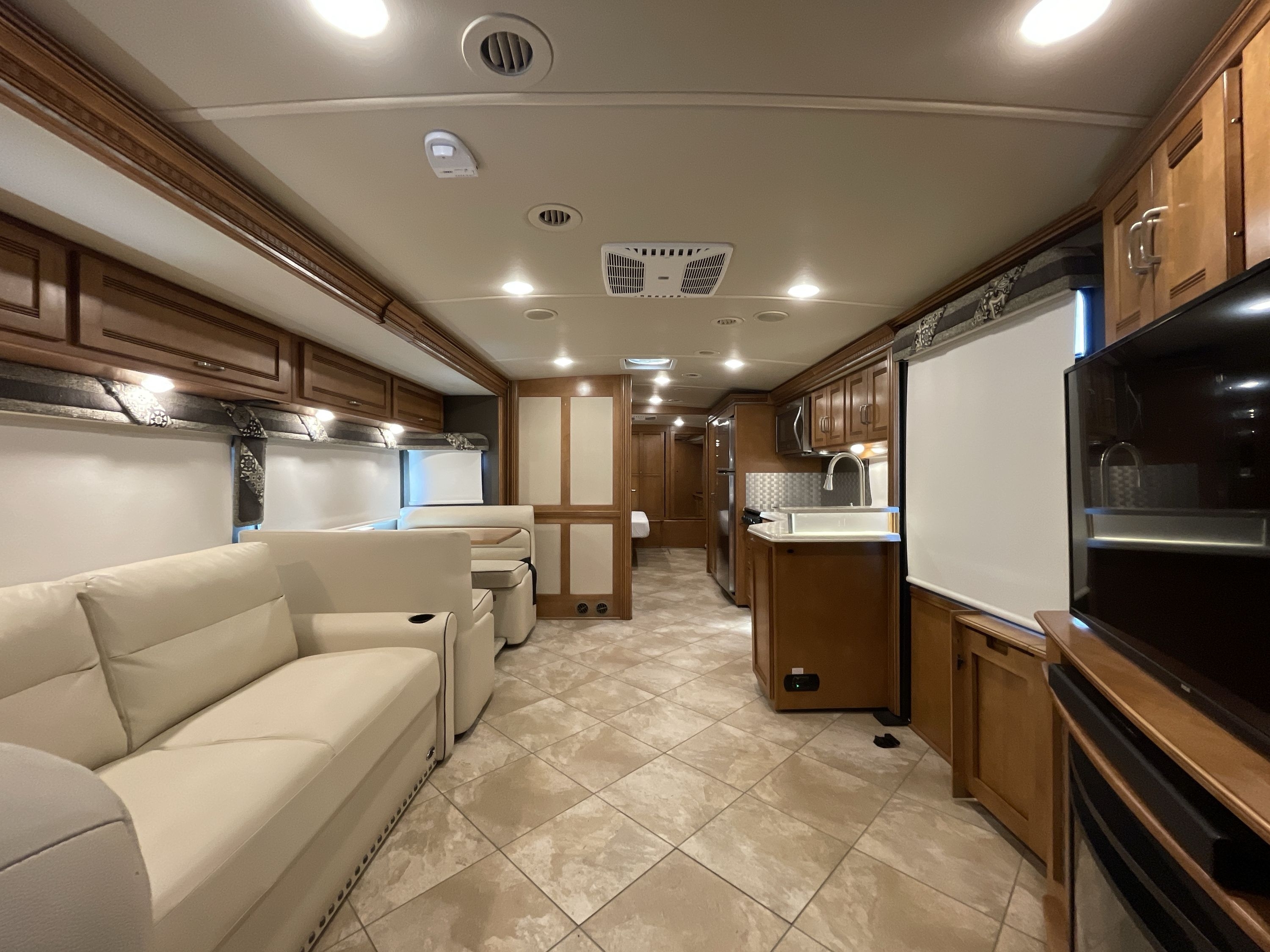 2018 Winnebago FORZA 36G in meridian ID