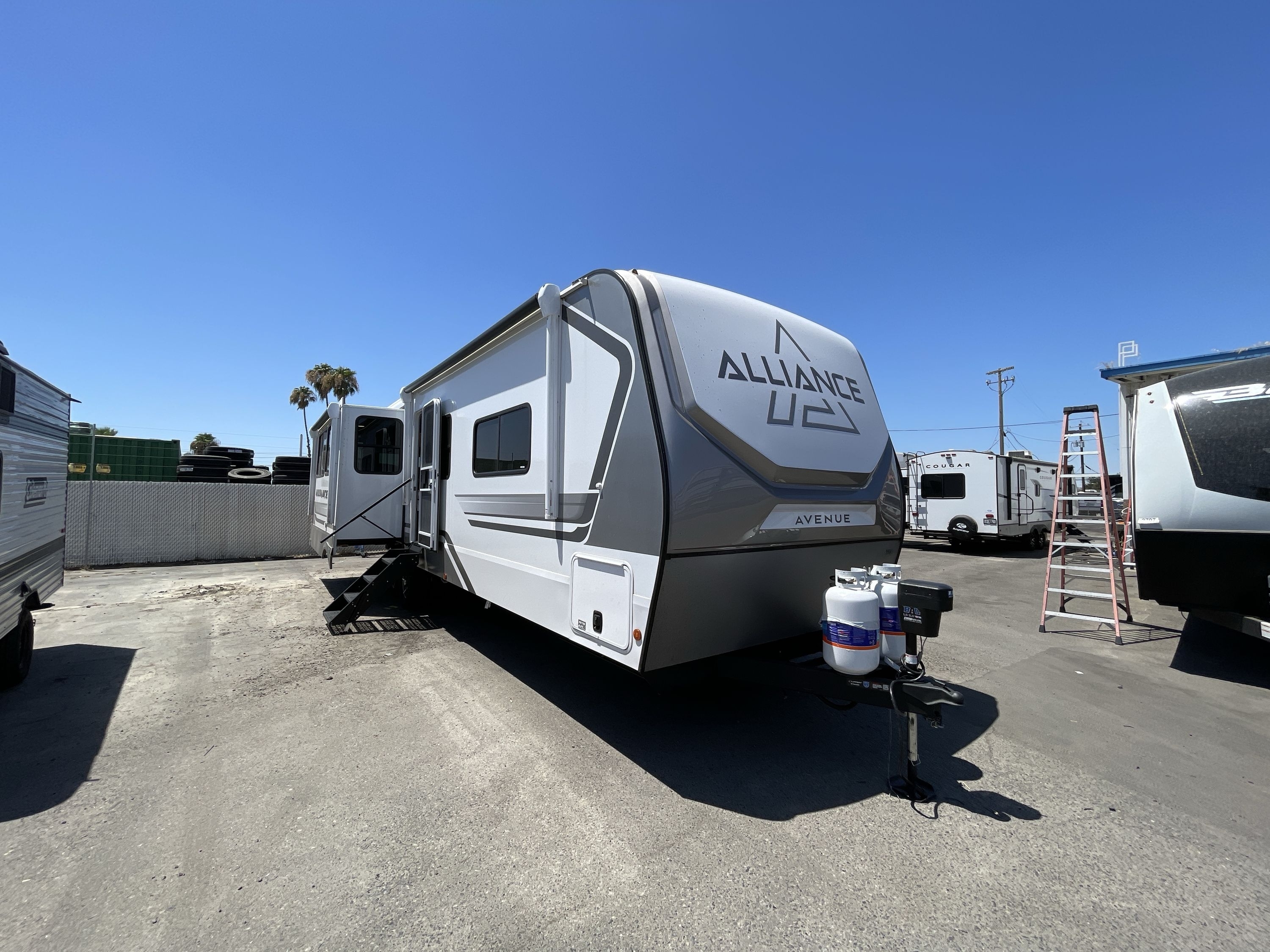 2027 Alliance AVENUE 332RL in fresno CA