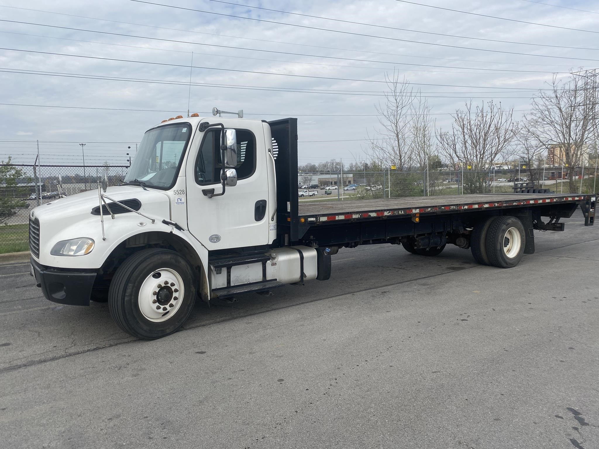 2016 FREIGHTLINER BUSINESS CLASS M2 106 in Nashville, TN