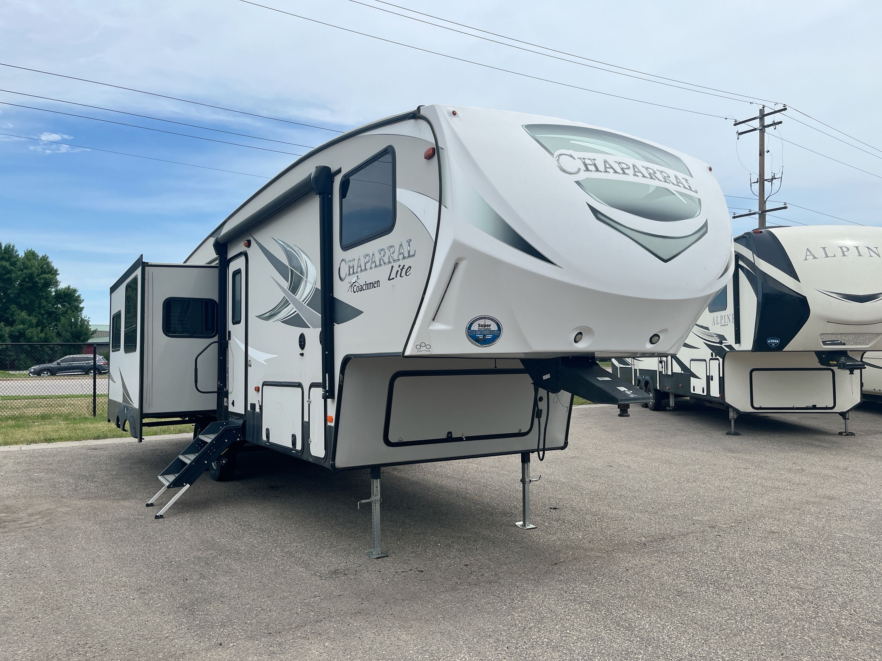 2020 Coachmen CHAPARRAL LITE 30RLS in west fargo ND