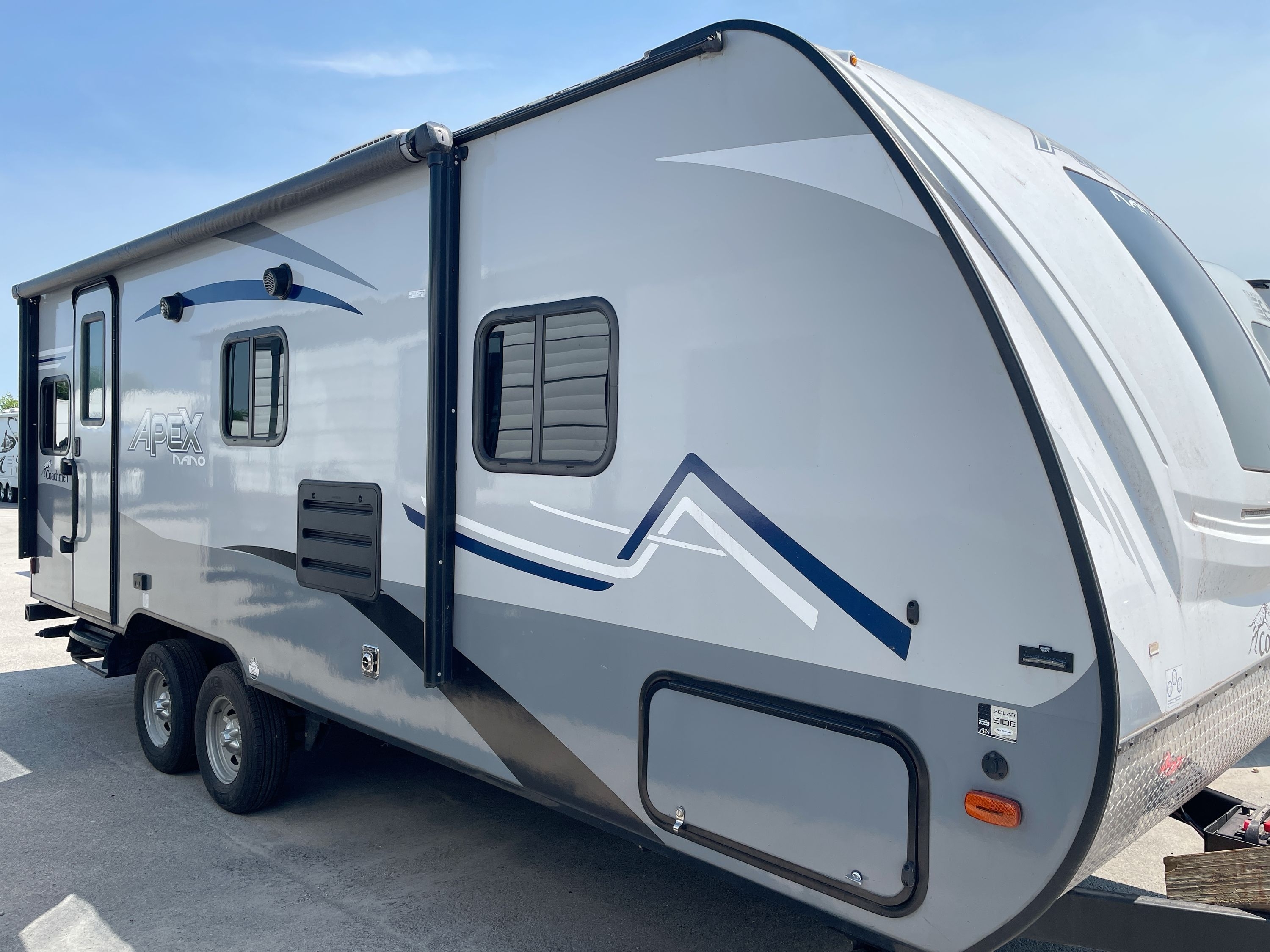 2020 Coachmen APEX NANO 213RDS in braidwood IL