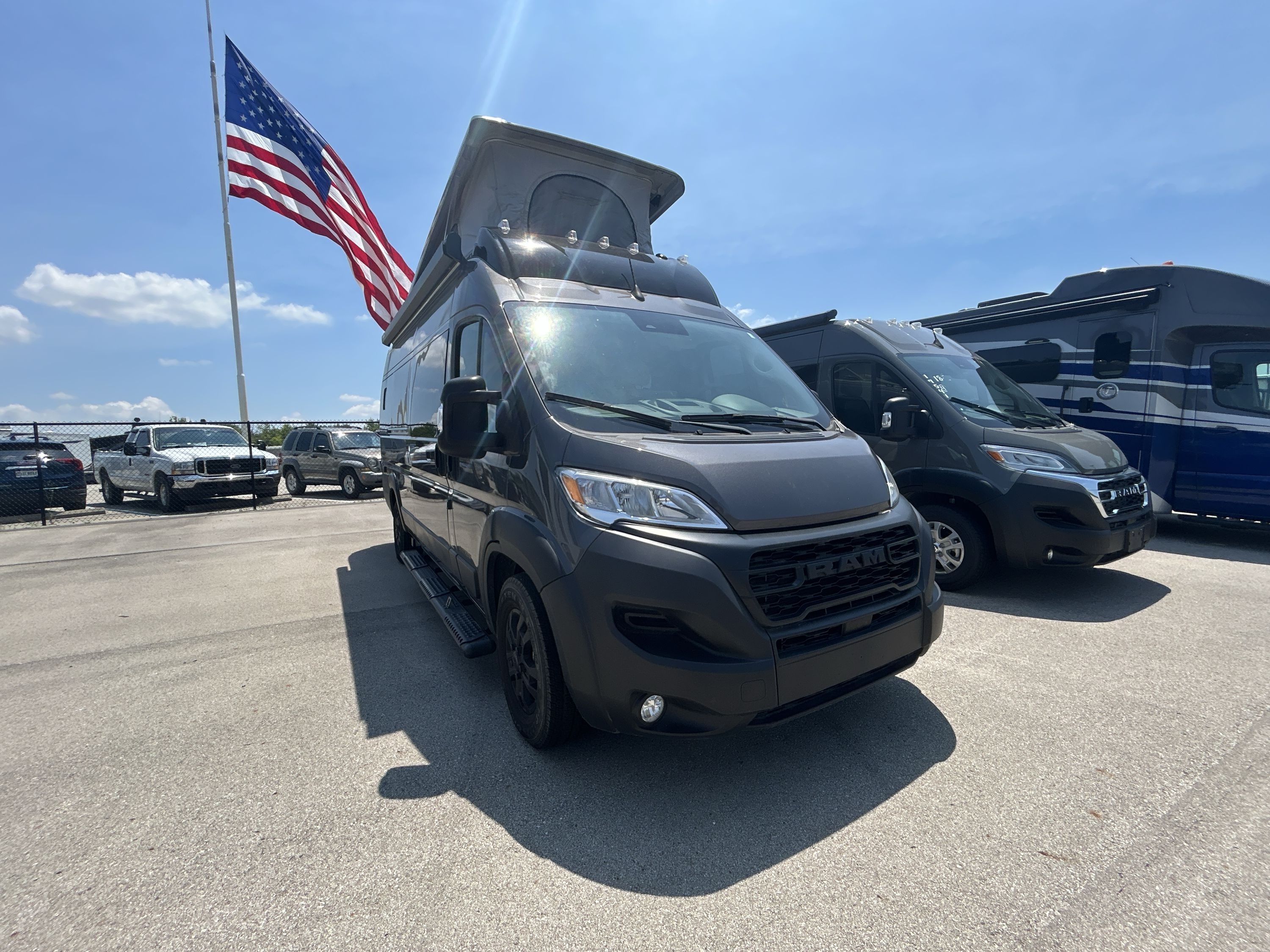 2024 Airstream RANGELINE POP TOP BASE in greenfield IN