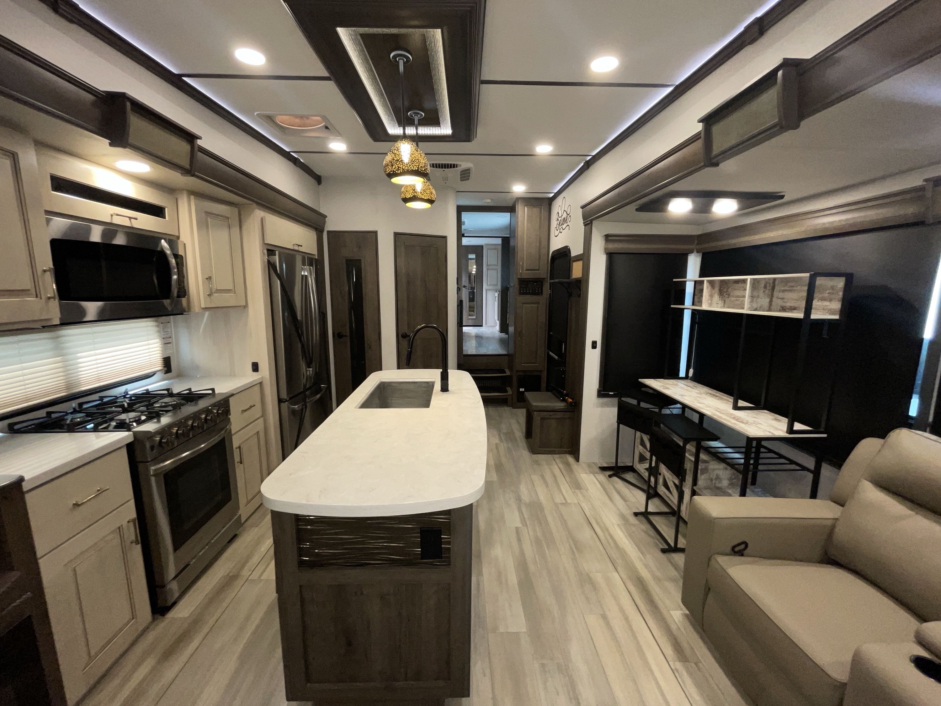2021 Alliance PARADIGM 370FB in akron OH
