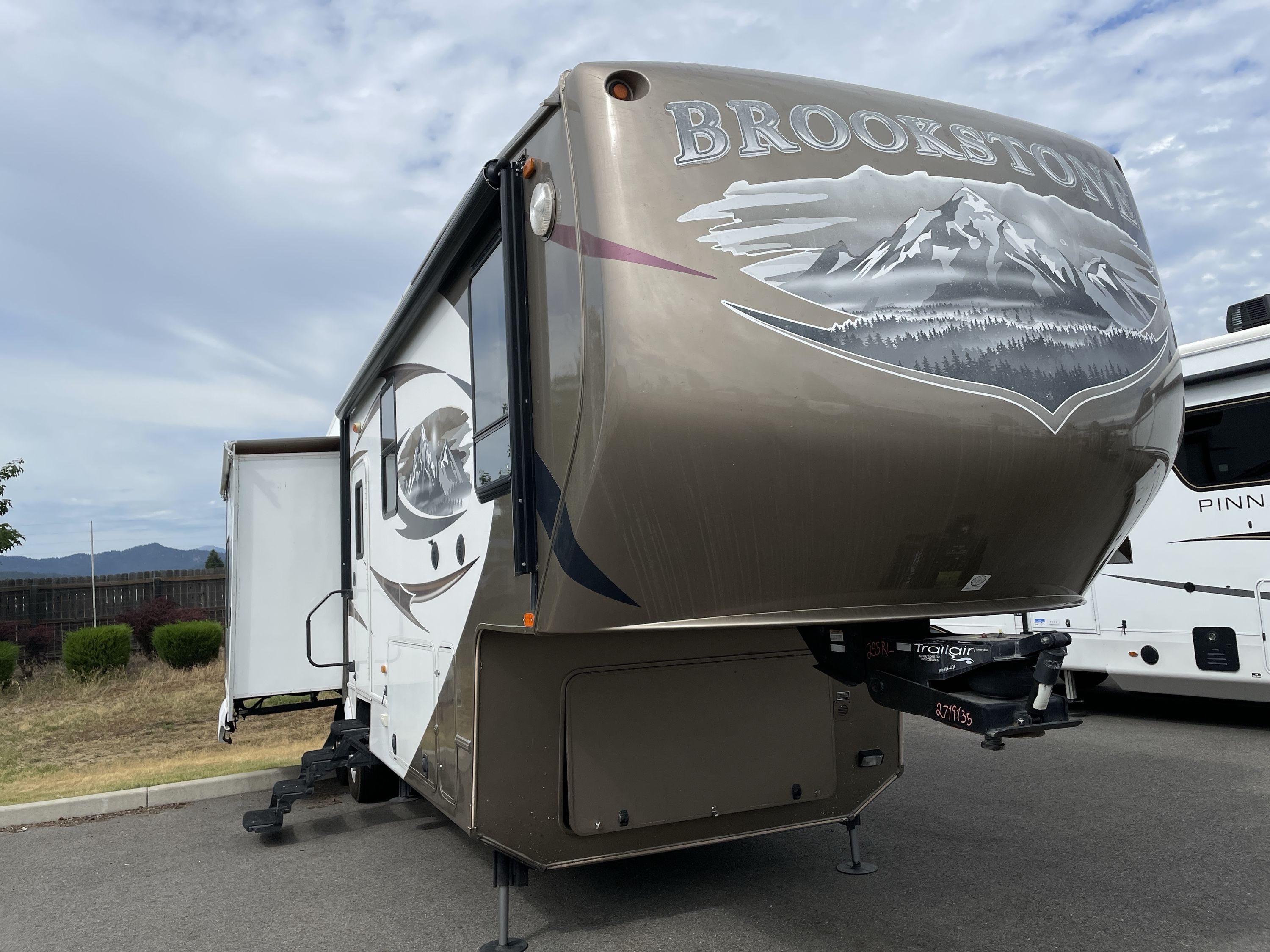 2012 Coachmen BROOKSTONE 295RL in liberty lake WA