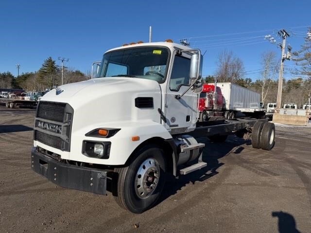 2021 MACK MD6 in Seabrook, NH