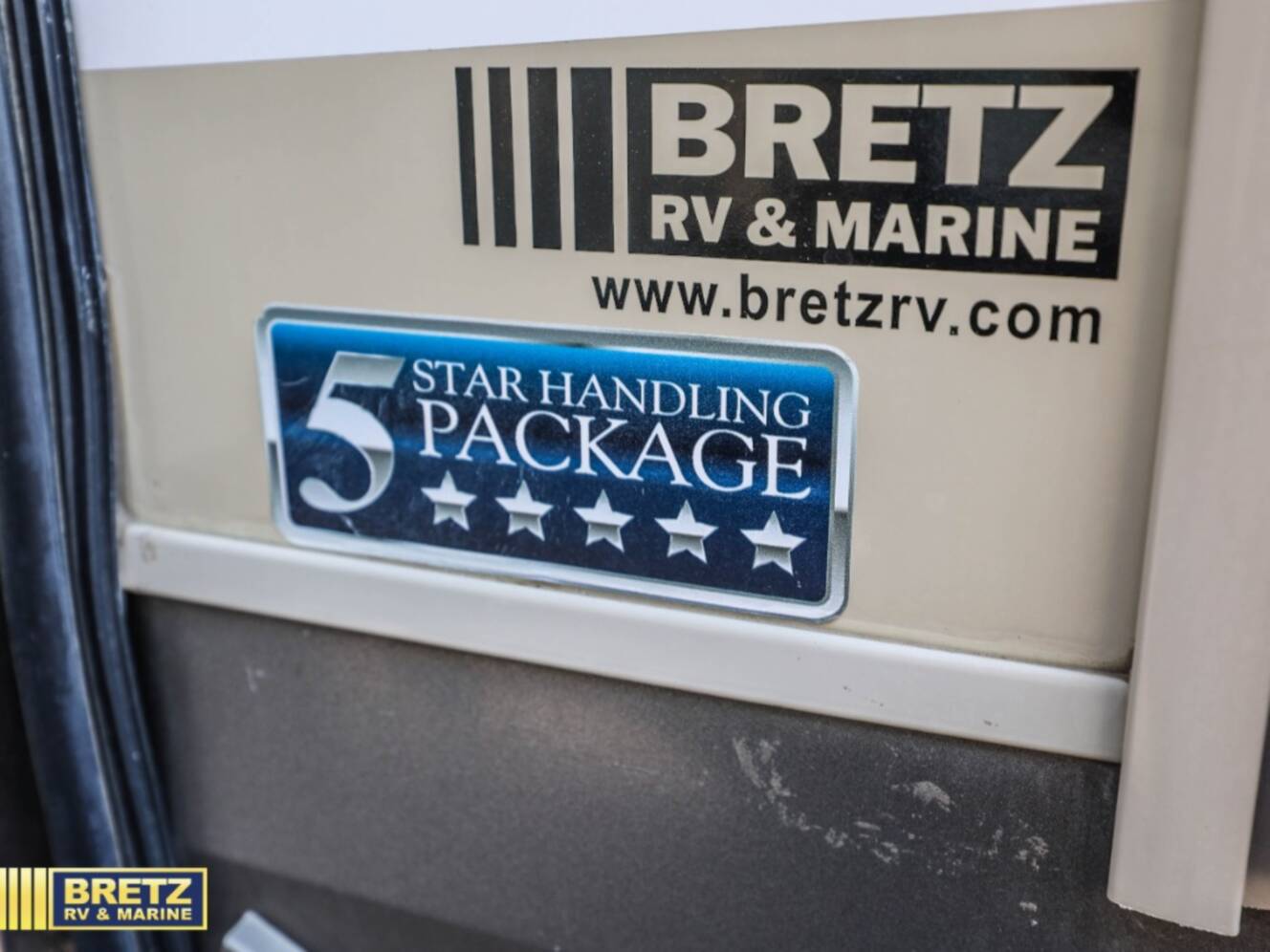 A photo of this 2019 Jayco Pinnacle 36SSWS