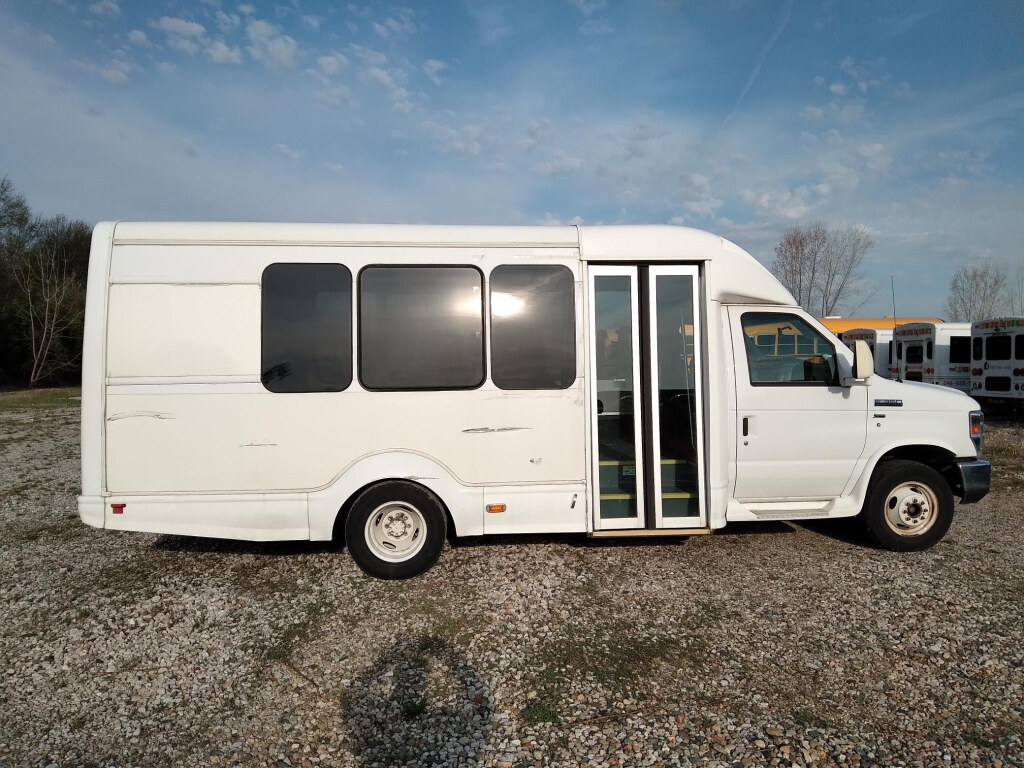 2016 FORD STARCRAFT in Kankakee, IL