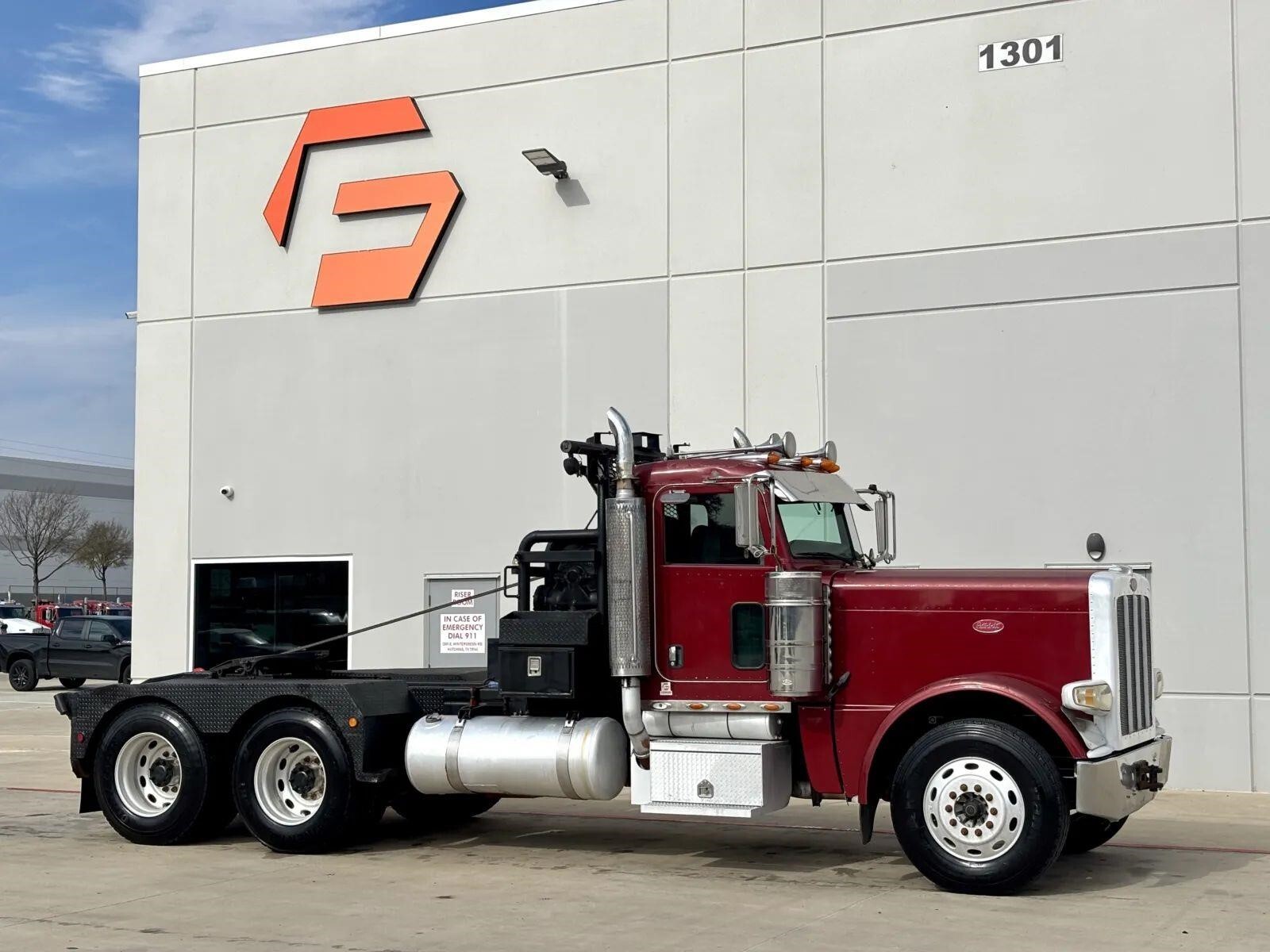 2008 PETERBILT 389 in Hutchins, TX