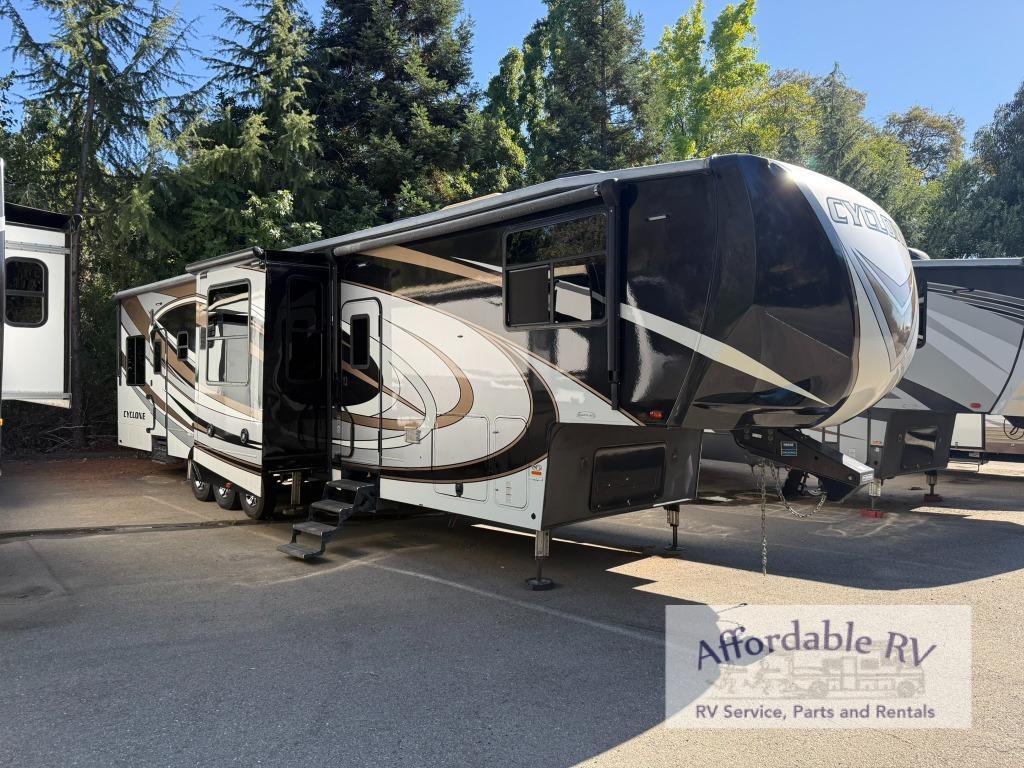 2018 Heartland Cyclone 4005 in newcastle CA