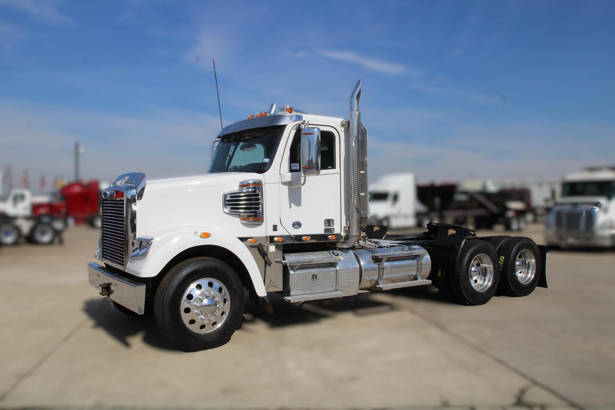 2023 FREIGHTLINER 122 SD in Houston, TX