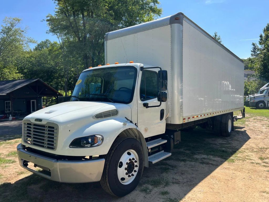 2019 FREIGHTLINER BUSINESS CLASS M2 106 in Fredericksburg, VA