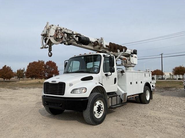 2021 FREIGHTLINER BUSINESS CLASS M2 106 in Waxahachie, TX