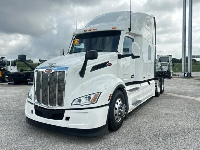 2024 PETERBILT 579 in San Antonio, TX