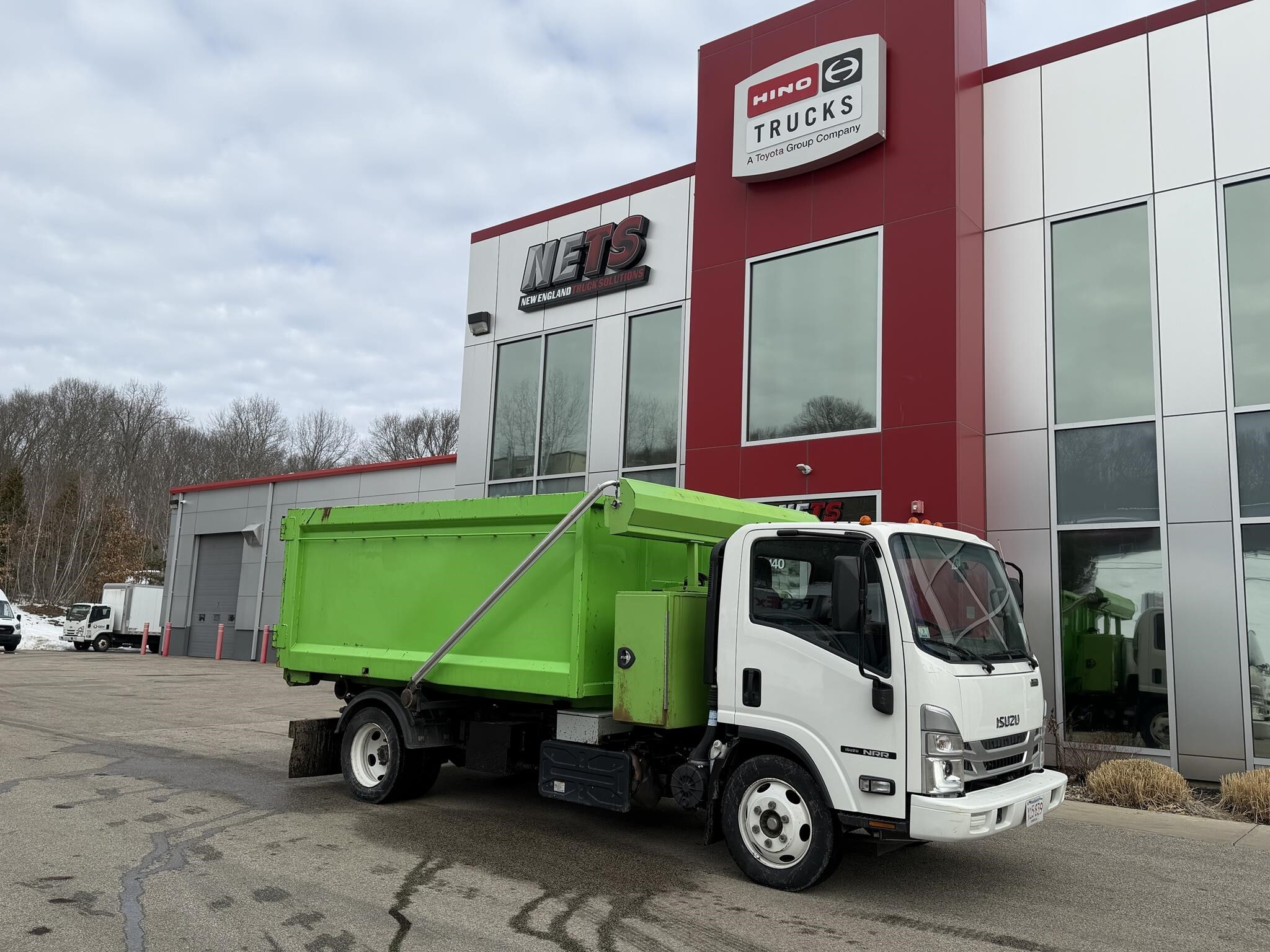 2023 ISUZU NRR in Slatersville, RI