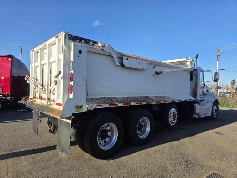 2011 PETERBILT 384