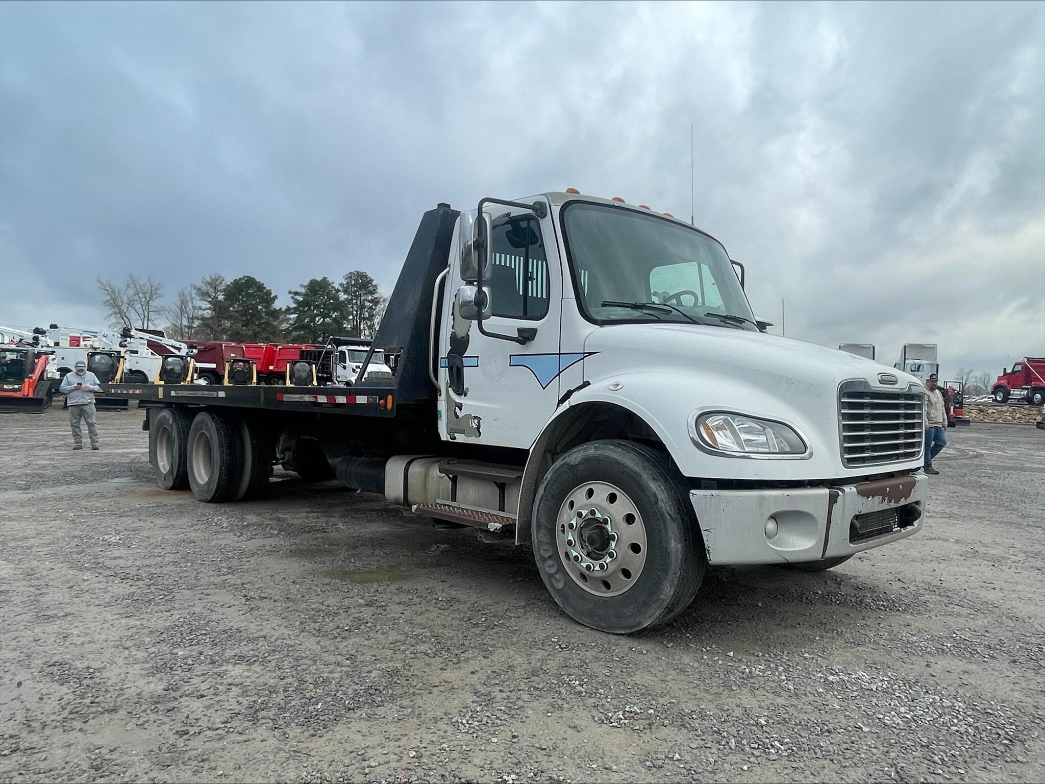 2006 FREIGHTLINER BUSINESS CLASS M2 106 in Chatham, VA