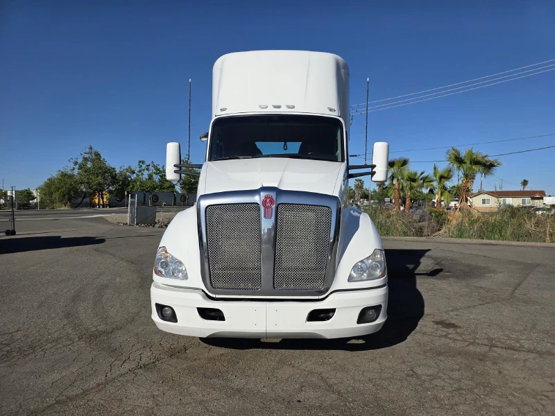 2022 KENWORTH T680