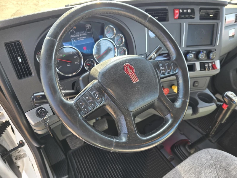 2022 KENWORTH T680