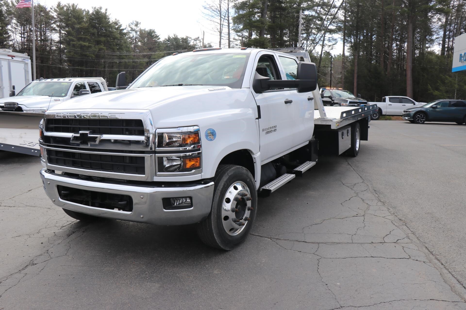 2024 CHEVROLET SILVERADO 6500HD in Monticello, NY