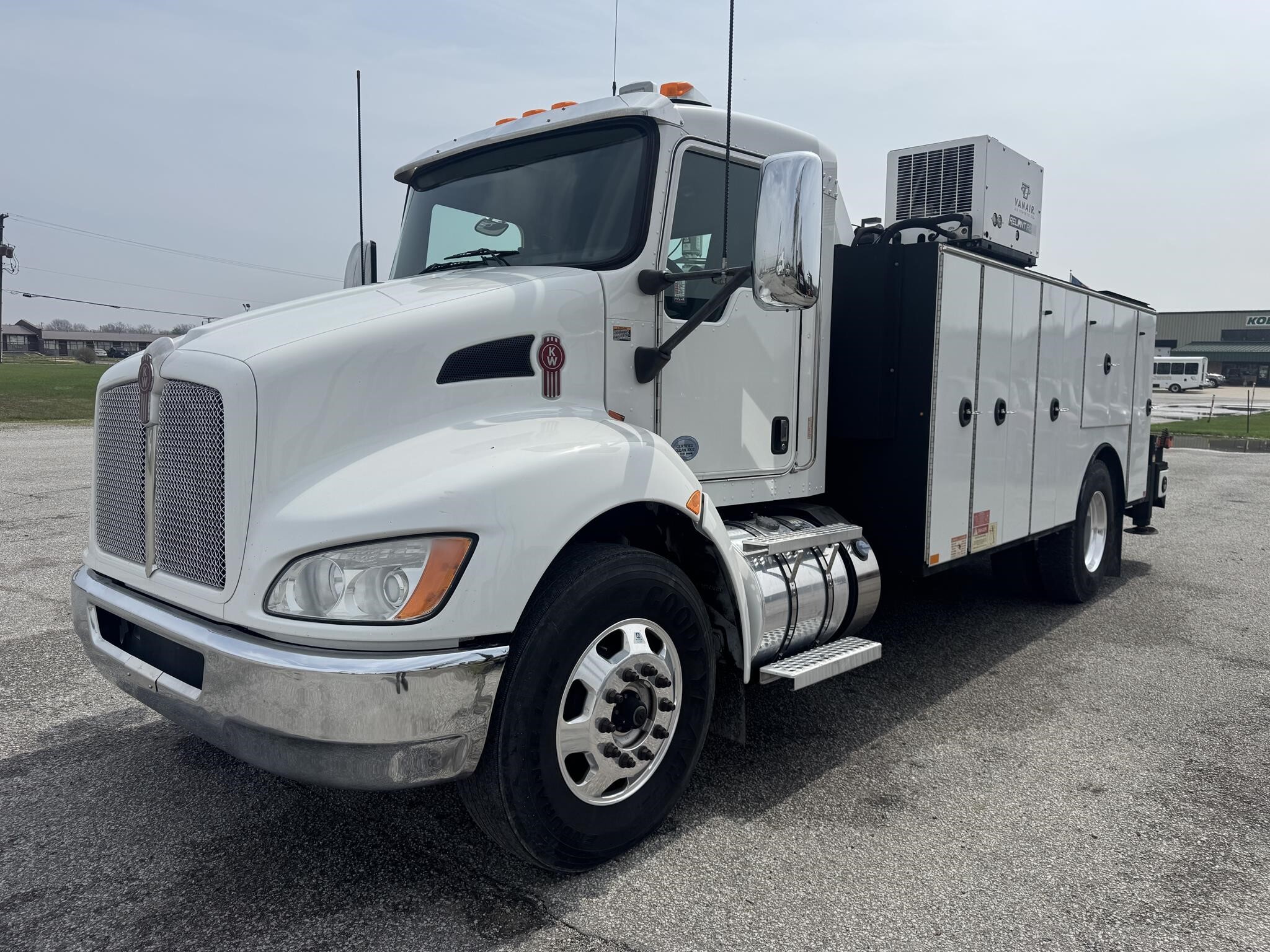 2018 KENWORTH T370 in Fort Wayne, IN