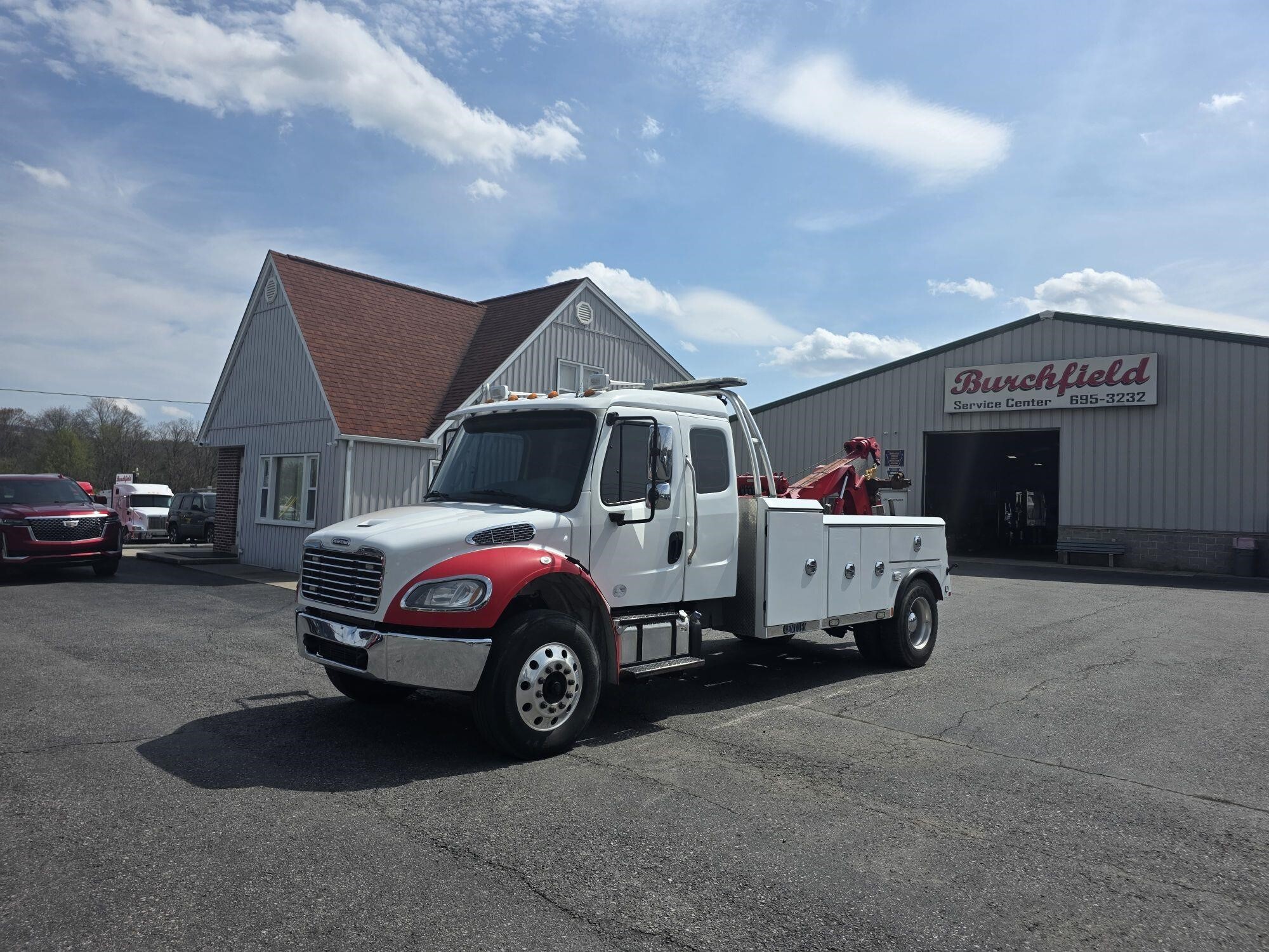 2016 FREIGHTLINER BUSINESS CLASS M2 106 in Duncansville, PA