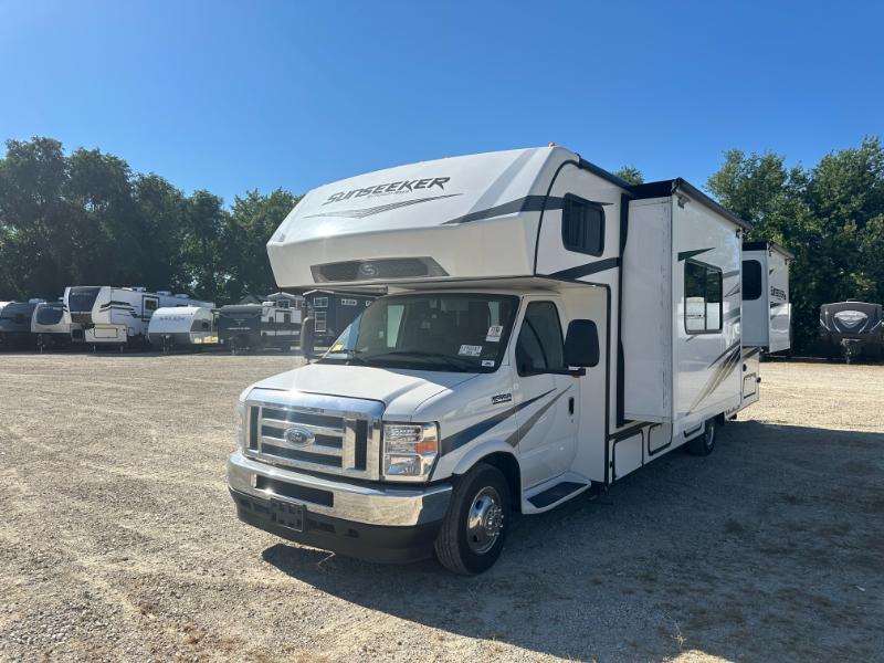 2024 Forest River Sunseeker Classic 2860DS in janesville WI